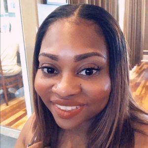 Meet your Posher, Rochelle